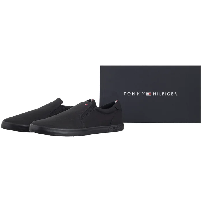 Tenisówki Tommy Hilfiger Iconic Slip On Sneaker FM0FM00597-0GK Triple Black – zdjęcie 8