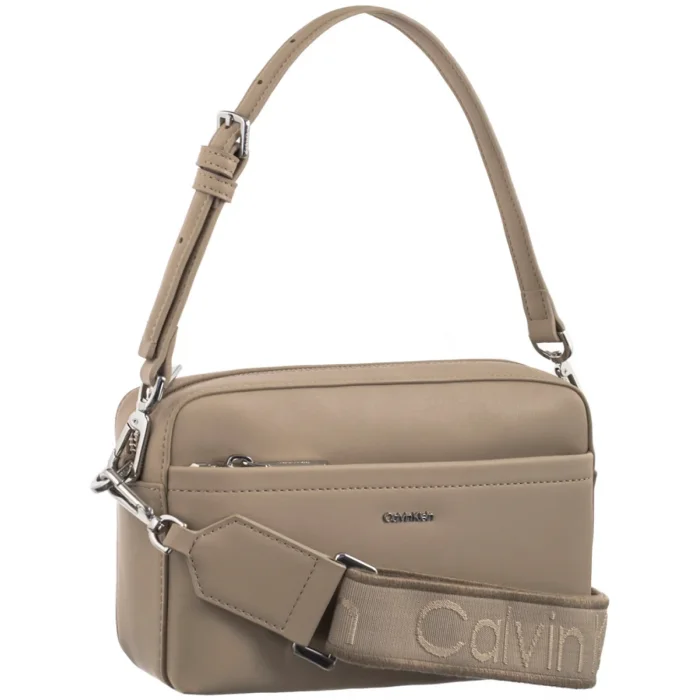 Torebka Calvin Klein CK Must Convertible Camera Bag Crockery K60K612901 W75 – zdjęcie 1