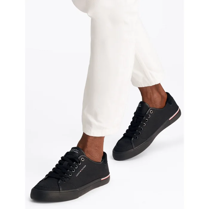 Tenisówki Tommy Hilfiger Core Corporate Vulc Canvas Black FM0FM05398 BDS – zdjęcie 2