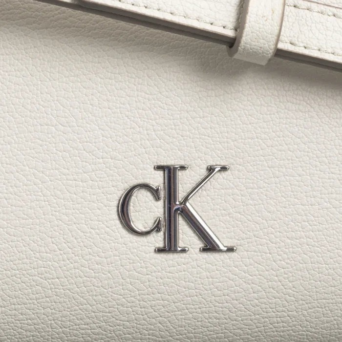 Torebka Calvin Klein Minimal Monogram Camera Bag 20 Silver Birch LV04K3162G CJH – zdjęcie 4