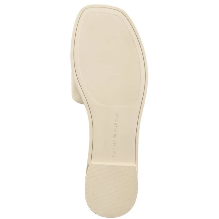 Klapki Tommy Hilfiger TH Logo Hardware Leather Mule Muslin FW0FW08806 ACJ – zdjęcie 6