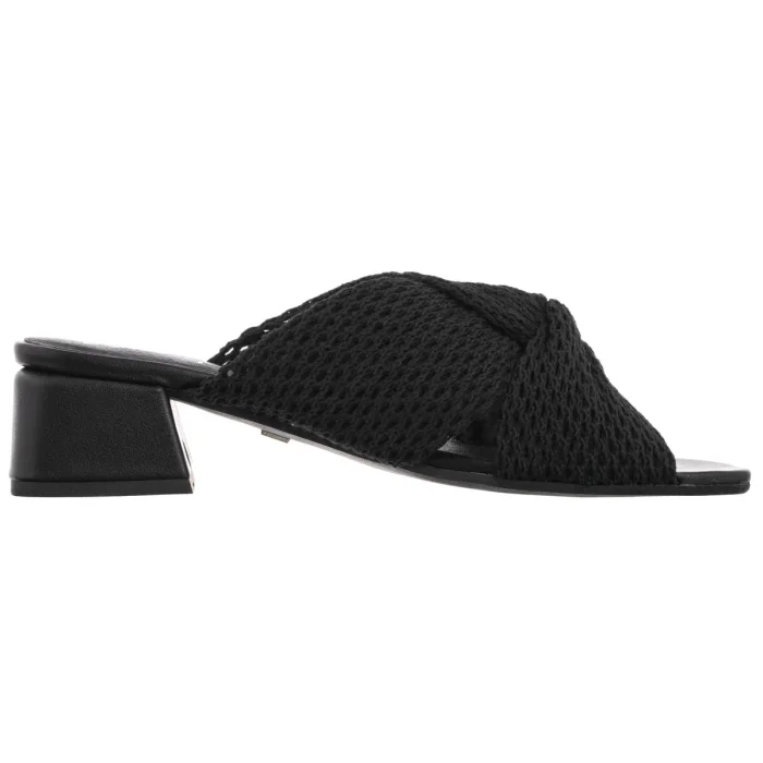 Klapki Maciejka Czarne 06955-01/00-0 – zdjęcie 3