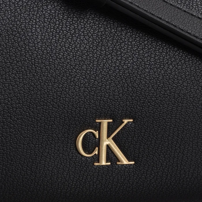 Torebka Calvin Klein Minimal Monogram Ew Camera Bag LV04K3162G UB1 – zdjęcie 4