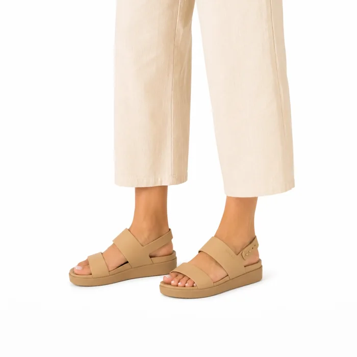 Sandały Crocs Brooklyn Backstrap Low Low Cashew 212399-2NB – zdjęcie 2