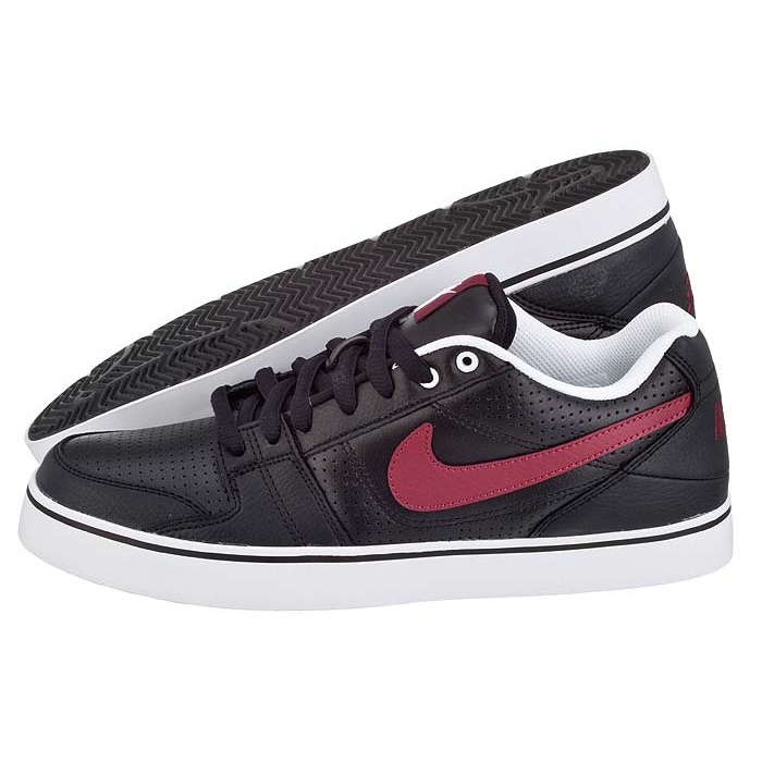 nike ruckus low