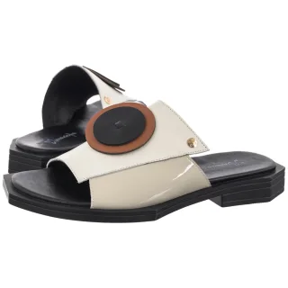 Klapki Maciejka Beżowe/Czarne K7479-01/00-1