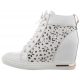 Sneakersy Carinii Białe B5618-L46-000-000-B88 - małe zdjęcie